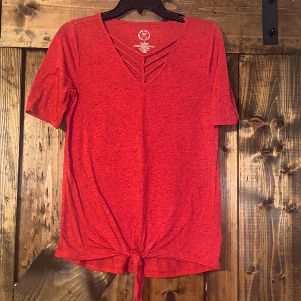 Short sleeve tee